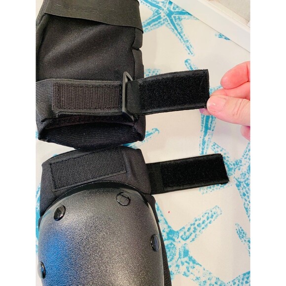 NWOT Razor Elbow Pads - Picture 3 of 5